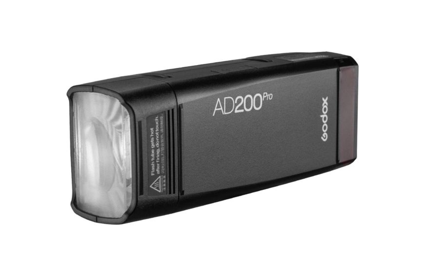 Godox AD200 PRO – mała wielka lampa błyskowa